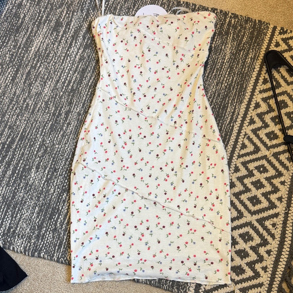 Princess Polly Strapless Floral Dress - White and Pink